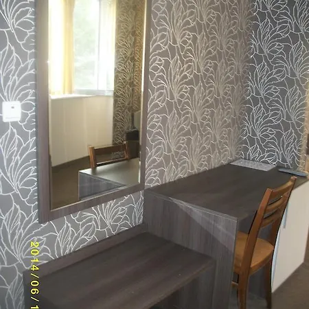 Hotel Lilia Family 2*