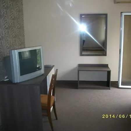 Lilia Family Hotel 2*
